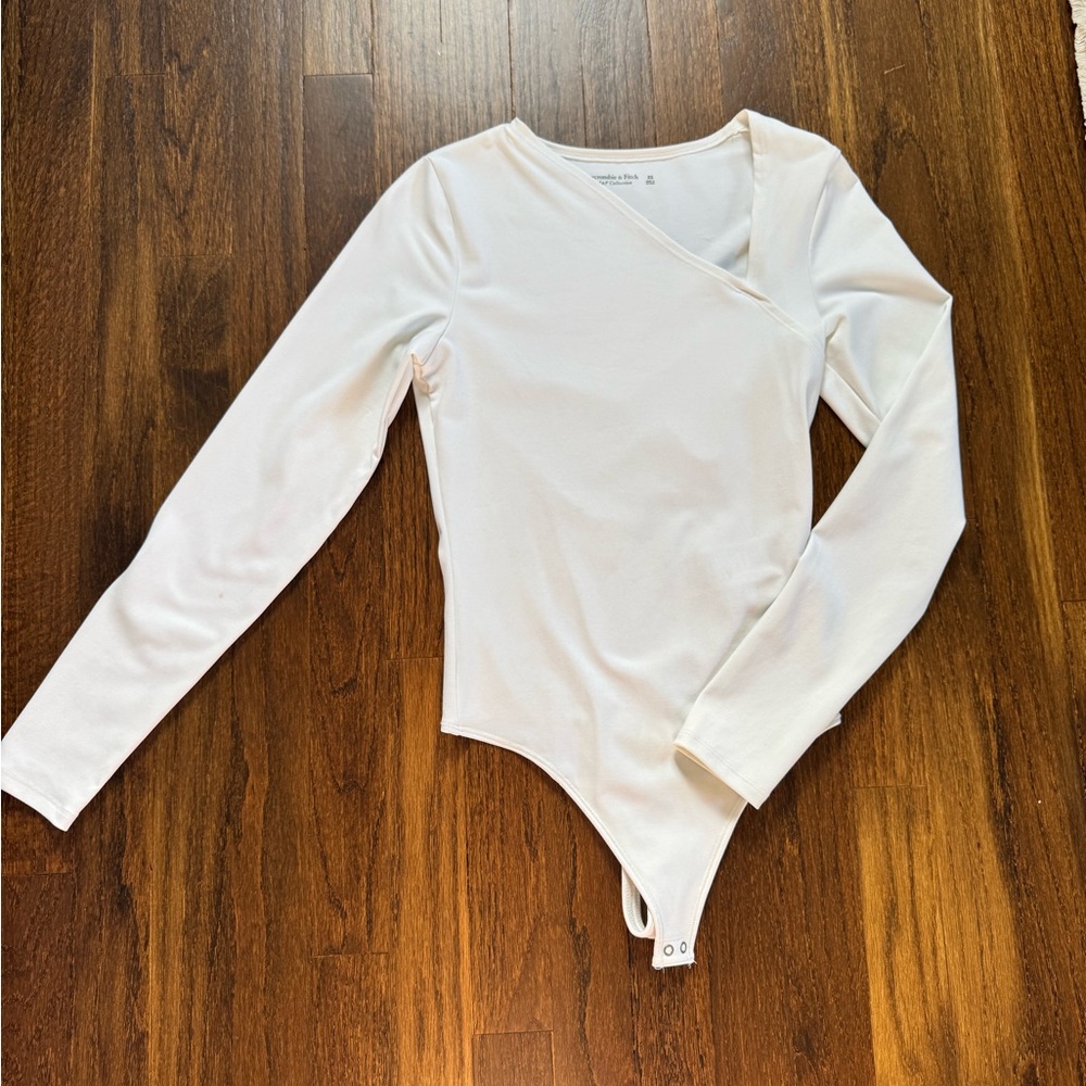 Abercrombie & Fitch White Long Sleeve Bodysuit